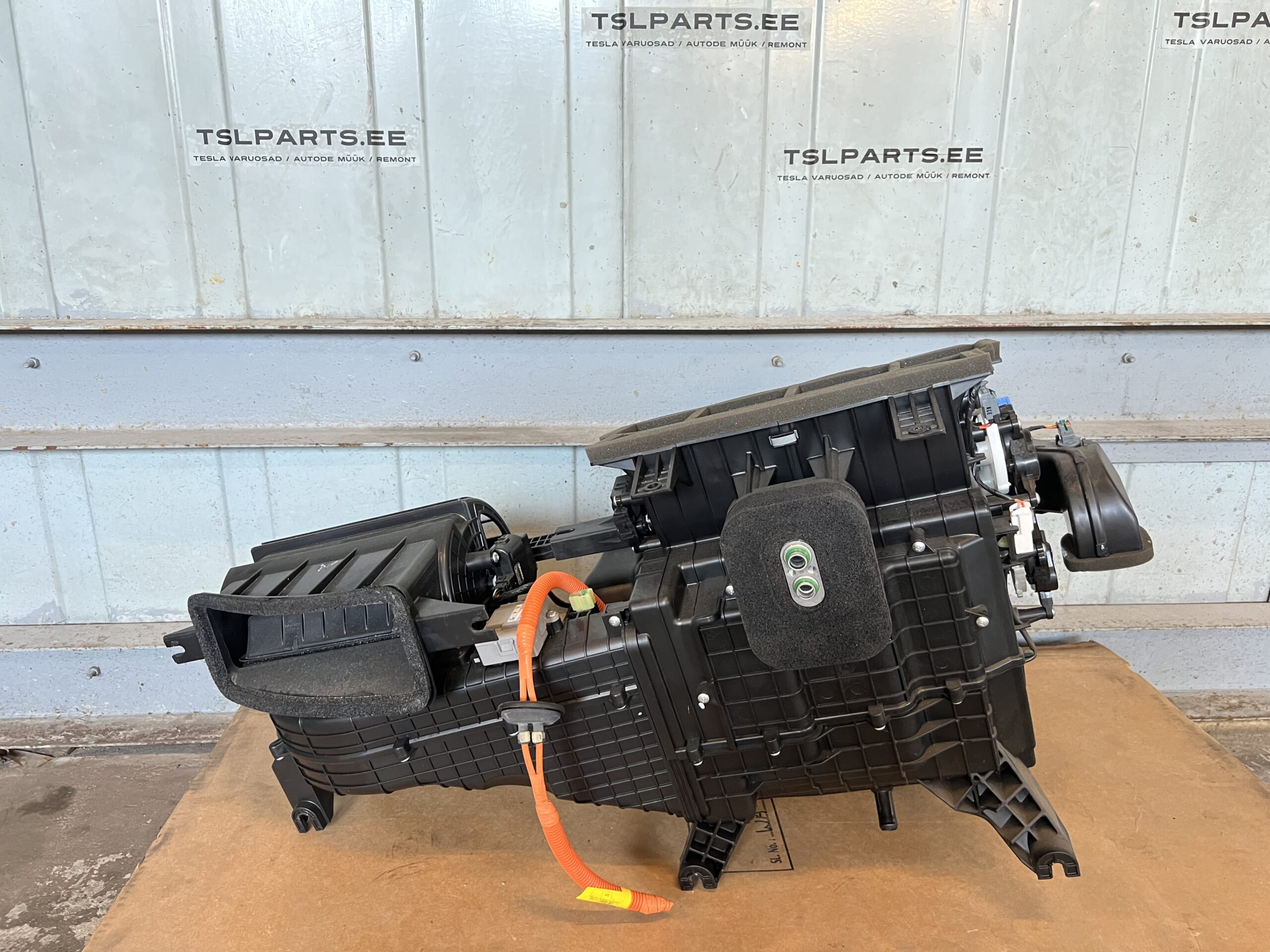 Tesla Model S Kliimaseade