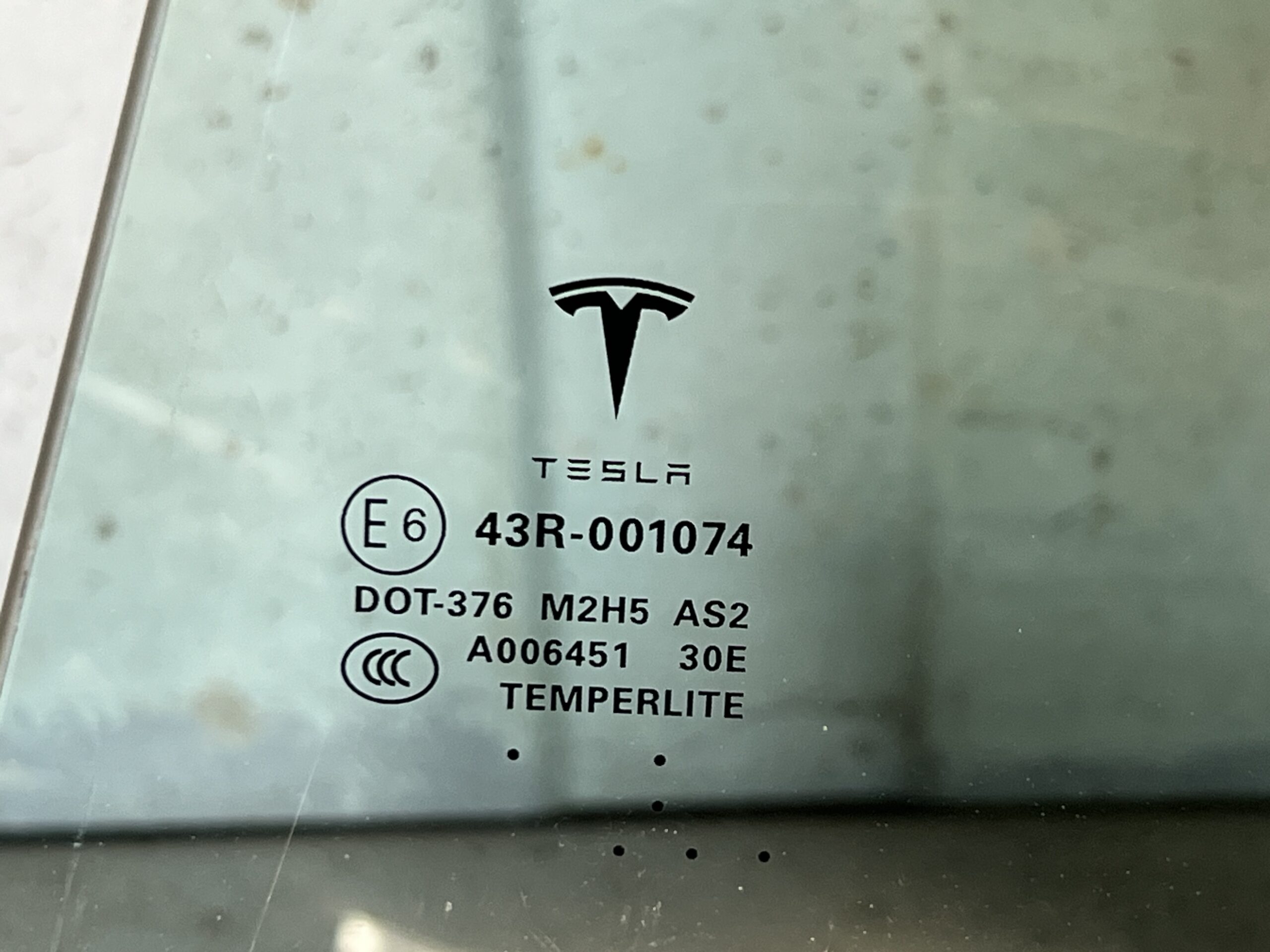 Tesla Model S Tagumine Vasak Ukseklaas - Image 2